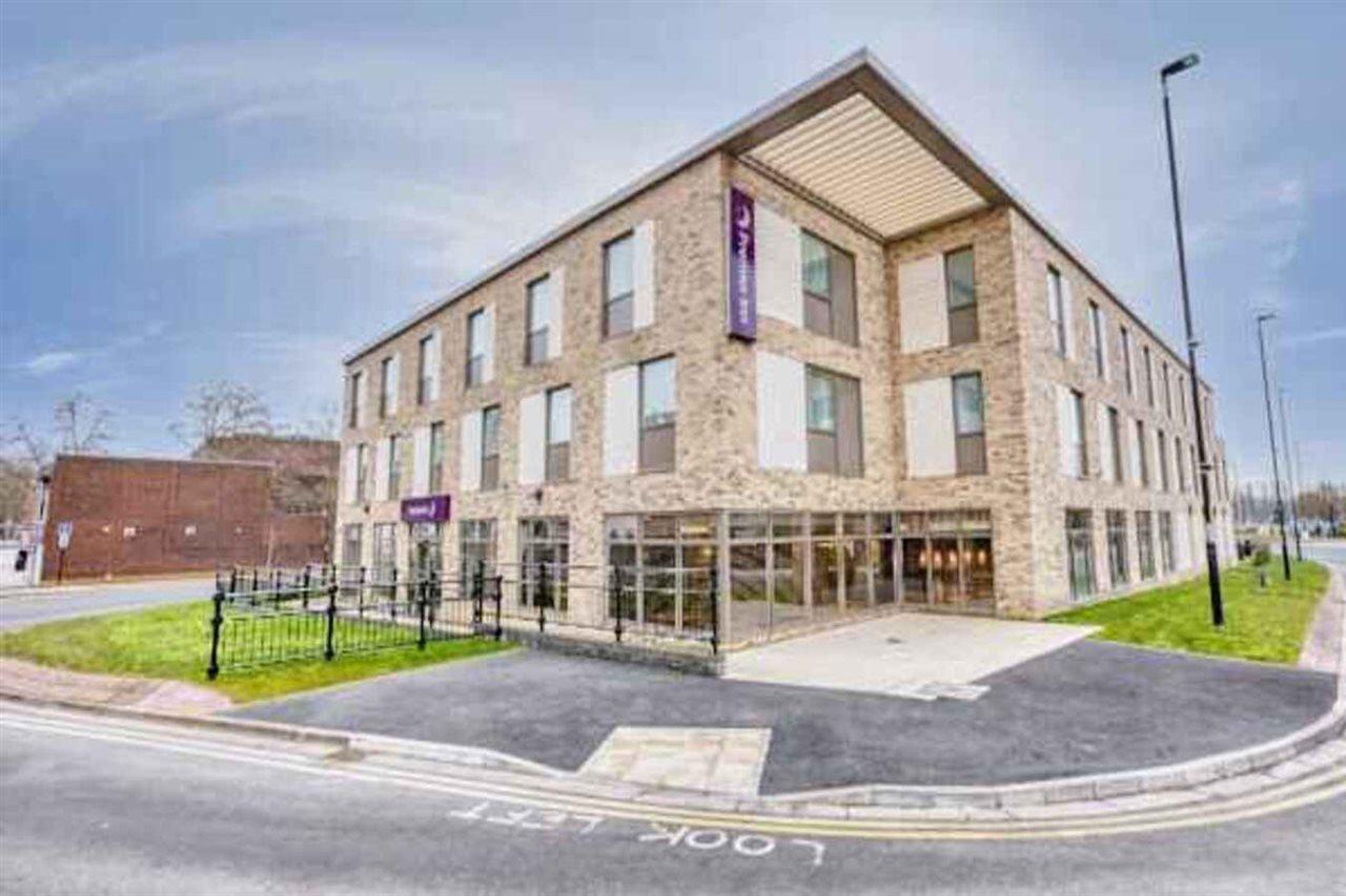 Premier Inn Peterborough City Centre Exterior photo